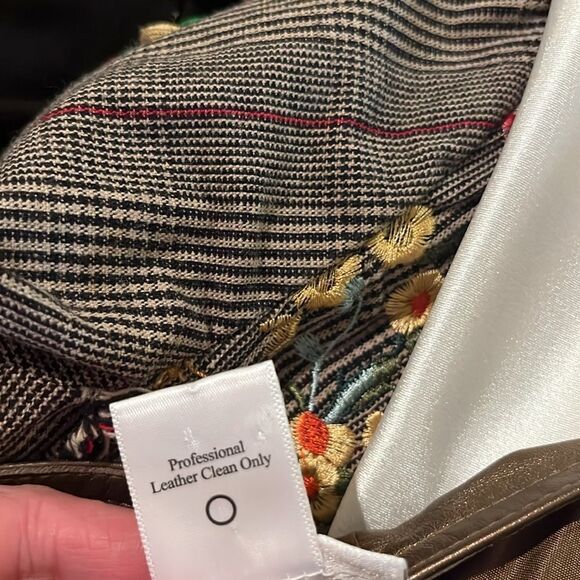 Spirit By Coldwater Creek Metallic Gold Leather Vest, Size 18 - Picture 6 of 8